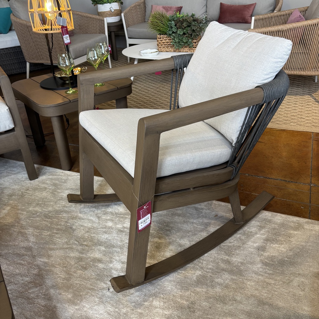 SILLA MECEDORA BLAKE APRAGFR00121P02